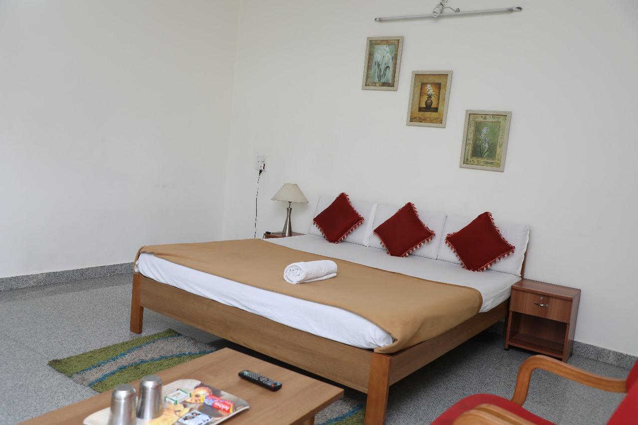 Hotel Queens Comfort 迈索尔 外观 照片