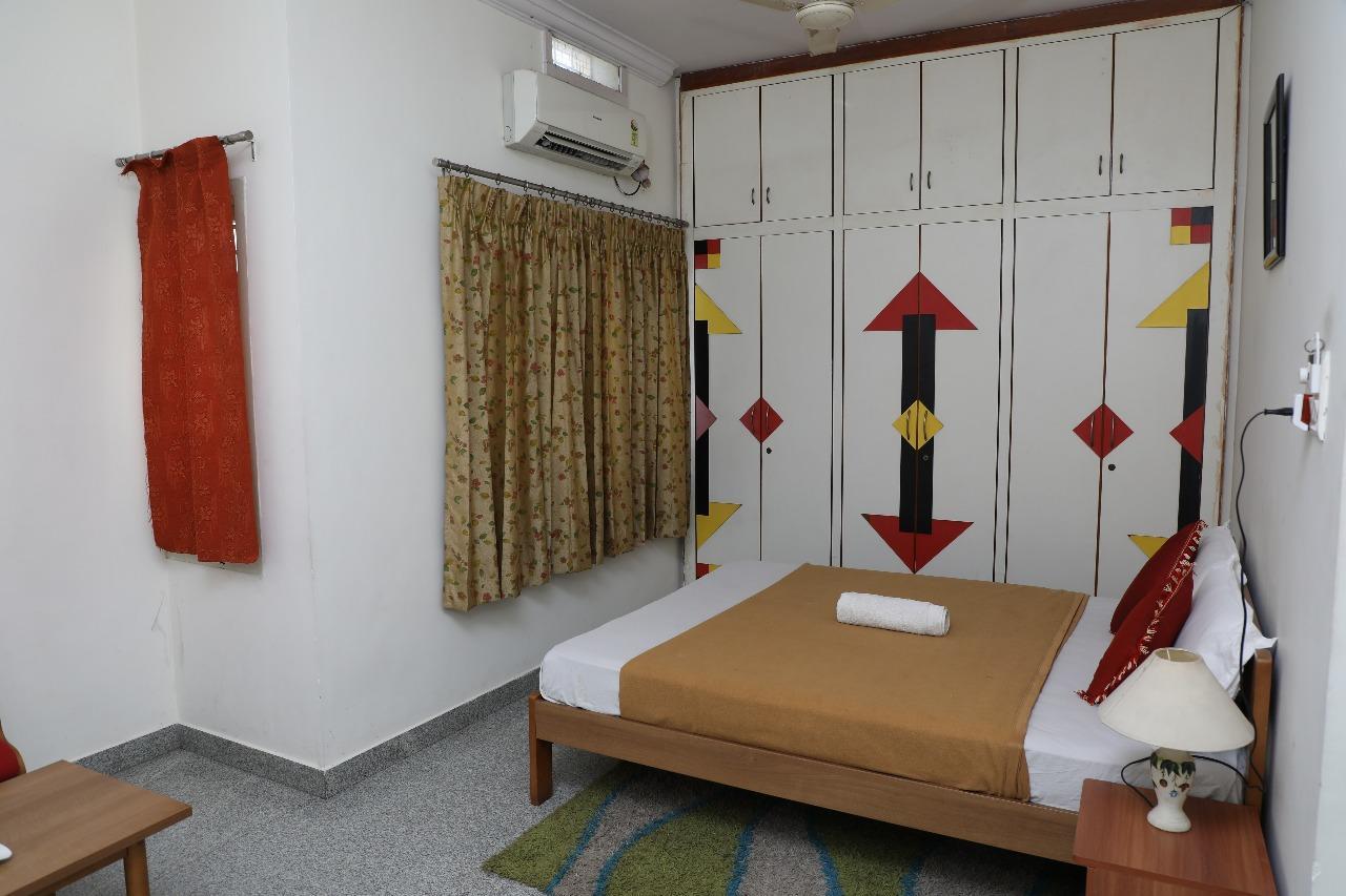 Hotel Queens Comfort 迈索尔 外观 照片